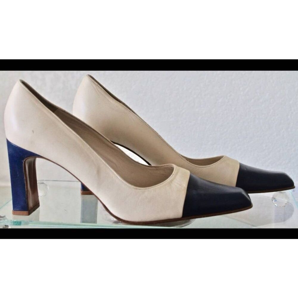 Bally of Switzerland Womens Nali Spectator Pump, Cream/Navy, New, Sz. 7 Narrow